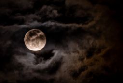 18 марта полнолуние